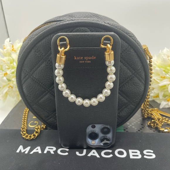 Marc Jacobs Round Leather Cross body bag - Picture 10 of 10